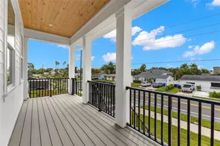 3534 Overlook Dr NE, Saint Petersburg, FL 33703 - Photo 14