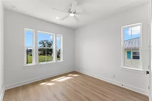 3534 Overlook Dr NE, Saint Petersburg, FL 33703 - Photo 28