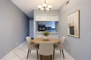 7907 Sabal Dr, Temple Terrace, FL 33637 - Photo 10