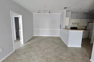 18001 Richmond Pl Dr, Tampa, FL 33647 - Photo 14