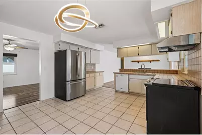 144 8th Avenue N, Saint Petersburg, FL 33701 - Photo 12