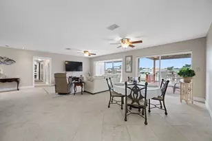 530 79th St S, Saint Petersburg, FL 33707 - Photo 20