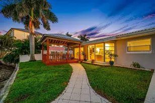 530 79th St S, Saint Petersburg, FL 33707 - Photo 40