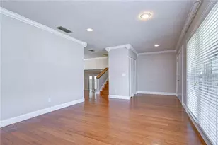 4723 Southbreeze Dr, Tampa, FL 33624 - Photo 6