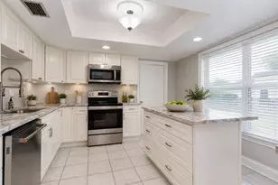 4723 Southbreeze Dr, Tampa, FL 33624 - Photo 12