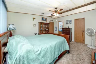 6821 Americana Dr NE, Saint Petersburg, FL 33702 - Photo 28