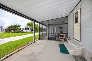 6821 Americana Dr NE, Saint Petersburg, FL 33702 - Photo 8