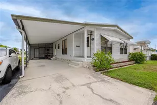 6821 Americana Dr NE, Saint Petersburg, FL 33702 - Photo 2
