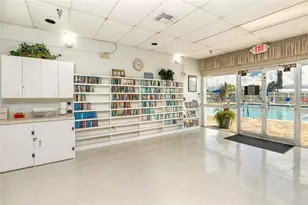 6821 Americana Dr NE, Saint Petersburg, FL 33702 - Photo 42