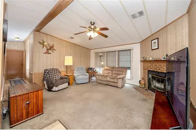 6821 Americana Drive NE #106, Saint Petersburg, FL 33702 - Photo 14