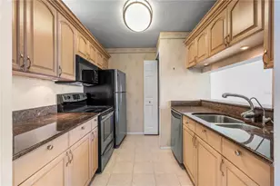 428 Moorings Cove Dr, Tarpon Springs, FL 34689 - Photo 18