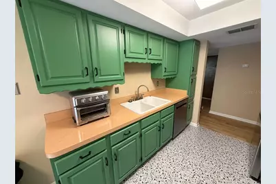 13604 S Village Drive #314, Tampa, FL 33618 - Photo 8