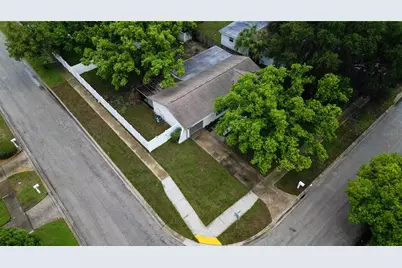 11928 Temple Ct, Seminole, FL 33772 - Photo 36
