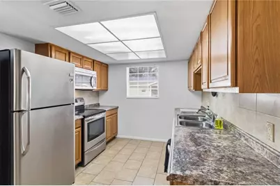 14462 Reuter Strasse Circle #607, Tampa, FL 33613 - Photo 6