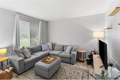 4034 40th Avenue N, Saint Petersburg, FL 33714 - Photo 2