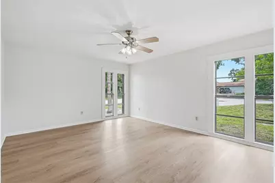 8215 La Serena Drive, Tampa, FL 33614 - Photo 12