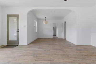 3030 A 5th Street N, Saint Petersburg, FL 33704 - Photo 2