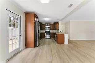 4727 W Bay Vista Ave, Tampa, FL 33611 - Photo 14