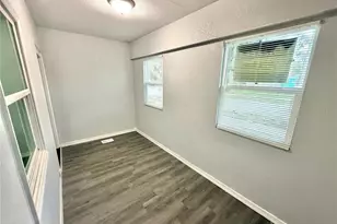 4700 10th Ave S, Saint Petersburg, FL 33711 - Photo 2