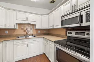 3622 E Lambright St, Tampa, FL 33610 - Photo 16