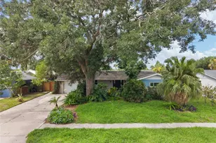 8404 Flagstone Dr, Tampa, FL 33615 - Photo 4