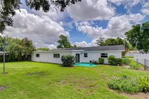 2205 Malibu Dr, Brandon, FL 33511 - Photo 28