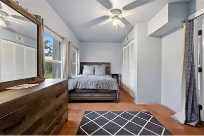 3052 Alta Vista St, Sarasota, FL 34237 - Photo 8
