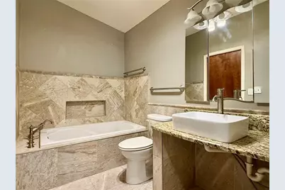 3646 28th Street N, Saint Petersburg, FL 33713 - Photo 8