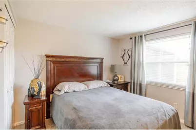 10118 Hunters Point Court, Tampa, FL 33615 - Photo 14