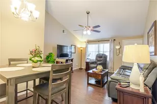 10118 Hunters Point Ct, Tampa, FL 33615 - Photo 10