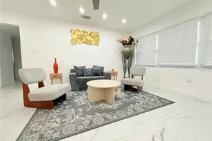 1557 Robinson Dr N, Saint Petersburg, FL 33710 - Photo 12