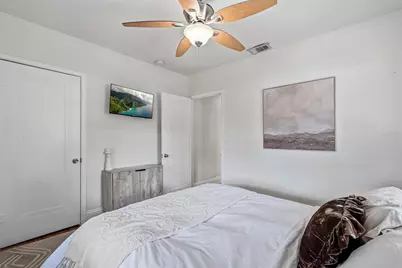 6031 Hobson Street NE, Saint Petersburg, FL 33703 - Photo 20
