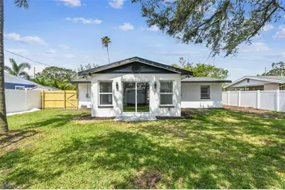 4461 Shore Acres Boulevard NE, Saint Petersburg, FL 33703 - Photo 24