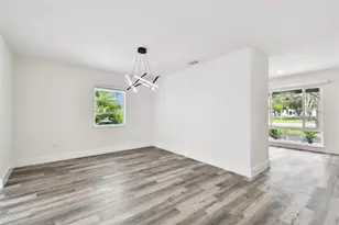 4461 Shore Acres Blvd NE, Saint Petersburg, FL 33703 - Photo 10