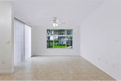 9818 Lake Chase Island Way #9818, Tampa, FL 33626 - Photo 4