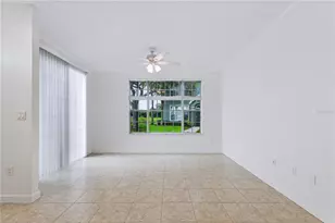 9818 Lake Chase Island Way, Tampa, FL 33626 - Photo 4