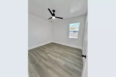 3017 73rd Street N, Tampa, FL 33619 - Photo 12