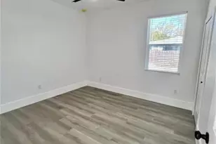 3017 73rd Street N, Tampa, FL 33619 - Photo 12
