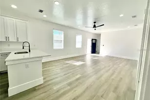 3017 73rd Street N, Tampa, FL 33619 - Photo 8