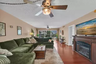 6363 Gulf Winds Dr, Saint Petersburg, FL 33706 - Photo 8