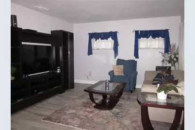 4902 Country Aire Lane, Tampa, FL 33624 - Photo 2