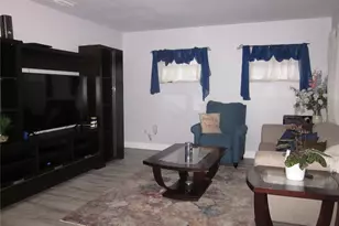 4902 Country Aire Ln, Tampa, FL 33624 - Photo 2