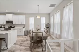 1415 Crystal Lake Dr, Lakeland, FL 33801 - Photo 14