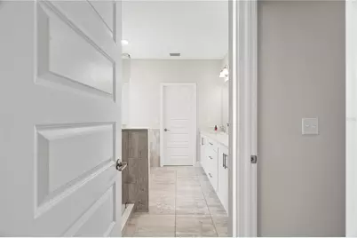 1415 Crystal Lake Drive, Lakeland, FL 33801 - Photo 22