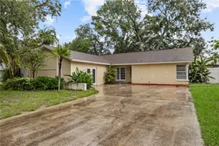 8529 Renald Blvd, Temple Terrace, FL 33637 - Photo 2