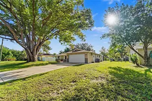 1364 Dill Ave, Spring Hill, FL 34608 - Photo 4
