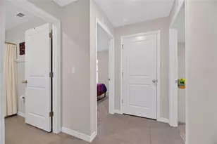 579 Olive Conch St, Ruskin, FL 33570 - Photo 10