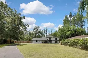 19003 Cedar Ln, Lutz, FL 33548 - Photo 4