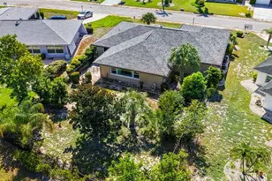 234 Amesbury Cir, Sun City Center, FL 33573 - Photo 40