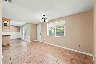 805 W College Ave, Ruskin, FL 33570 - Photo 10